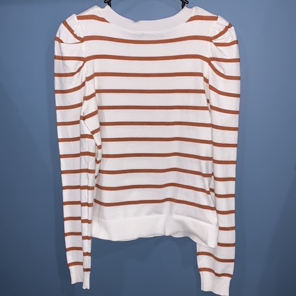 White and rust striped sweater - Picture 2 of 5